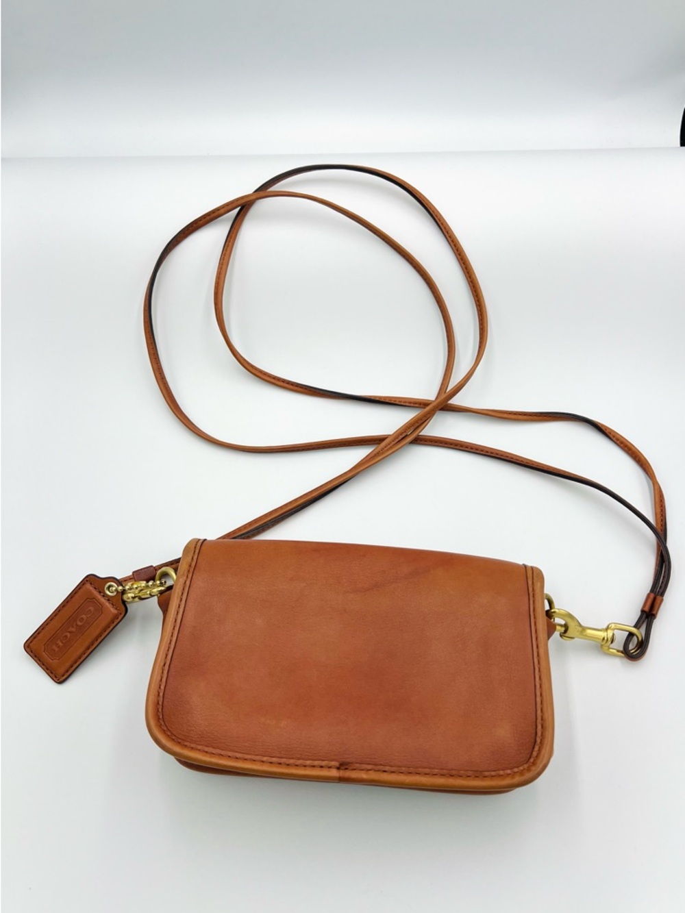 🛑SOLD🛑Vintage Coach Pocket Purse - Picture 2 of 15